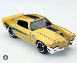 Hot Wheels '70 Chevy Camaro RS Dorado | Serie '70s vs. '90s | Muscle Car Coleccionable coleccionables Alonso