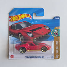 Hot Wheels '71 Lamborghini Miura SV Rojo | Short Card | Serie '70s Vs. '90s coleccionables Alonso