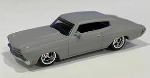 Hot Wheels Premium 1970 Chevy SS Fast & Furious Plata Escudería Miniatura